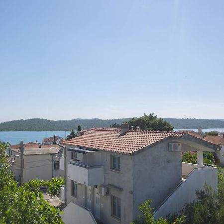 Apartments Katarina Pirovac Buitenkant foto
