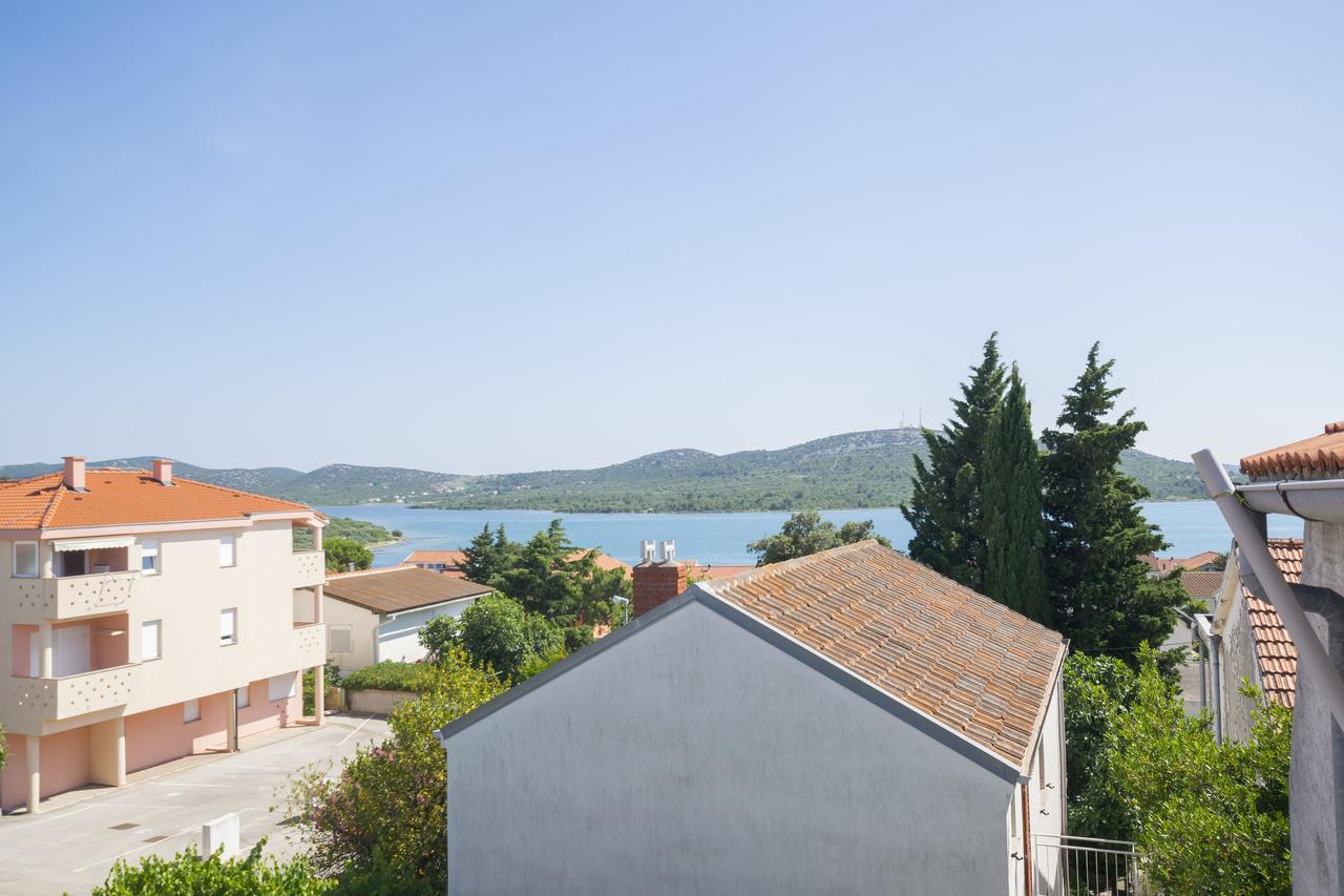 Apartments Katarina Pirovac Buitenkant foto